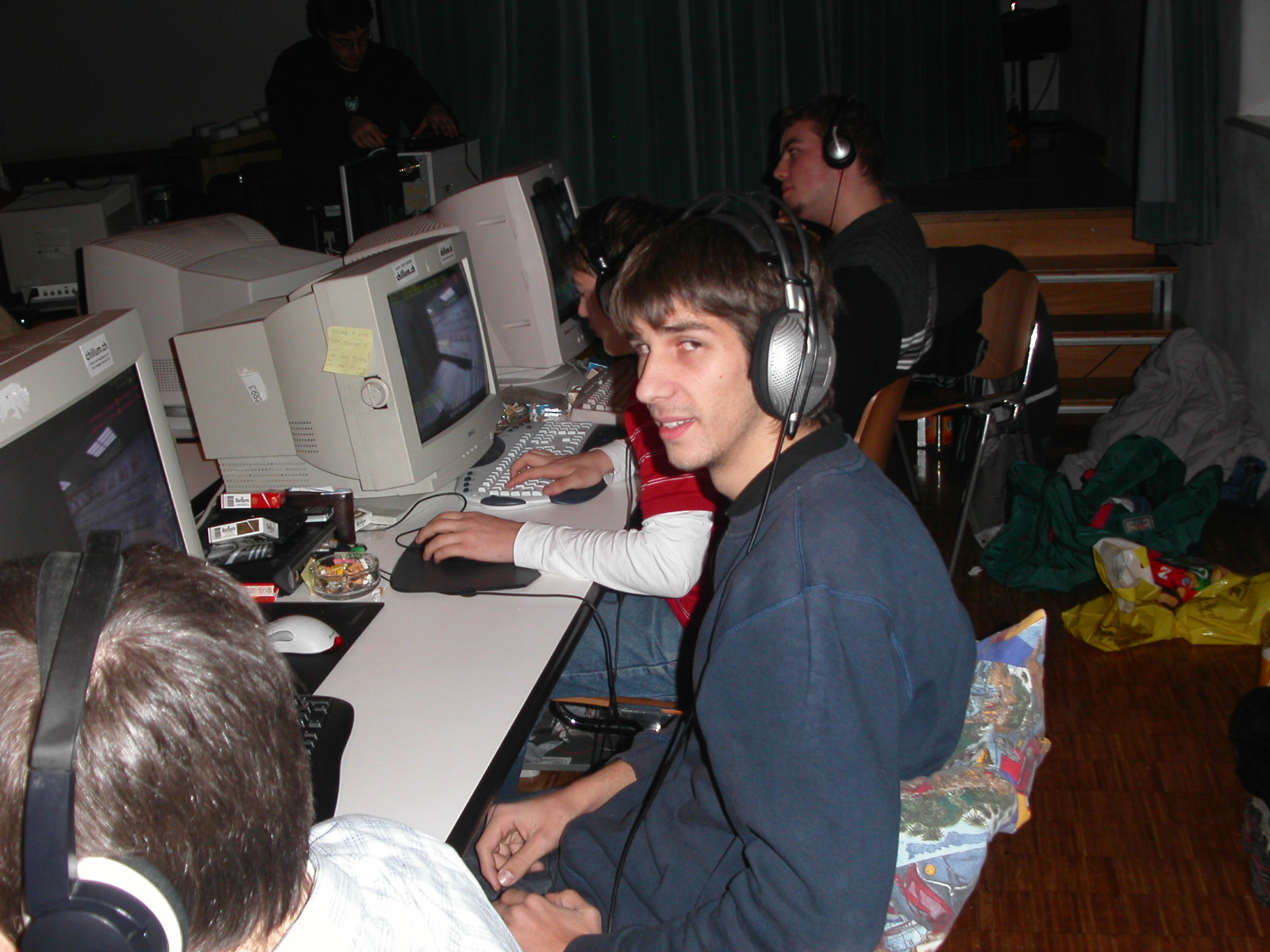 2004-11-12 - SIFF-LAN - 009