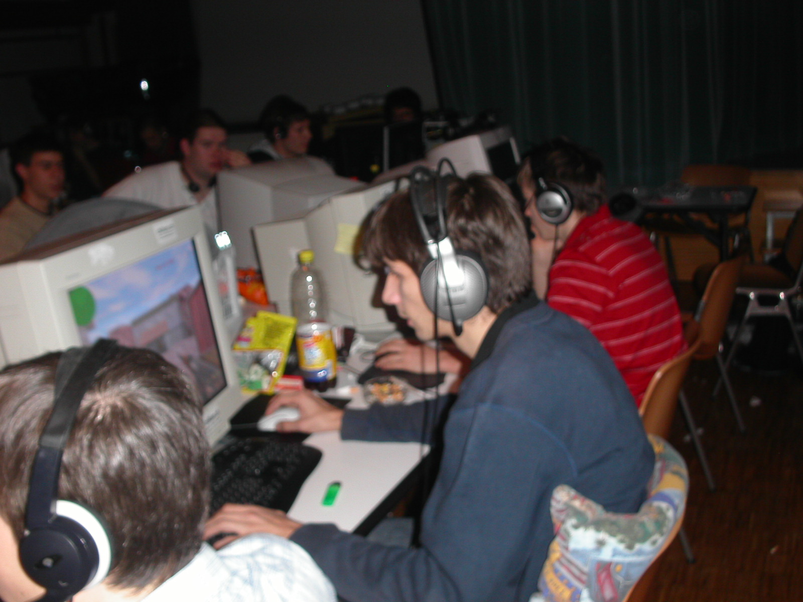 2004-11-12 - SIFF-LAN - 015