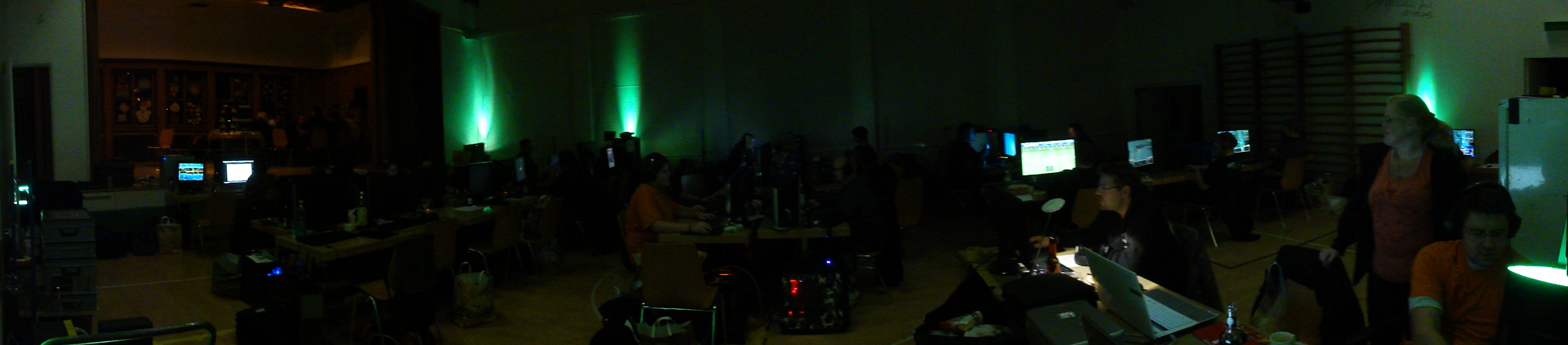 2011-11-26 - DreamLAN 14 - 013