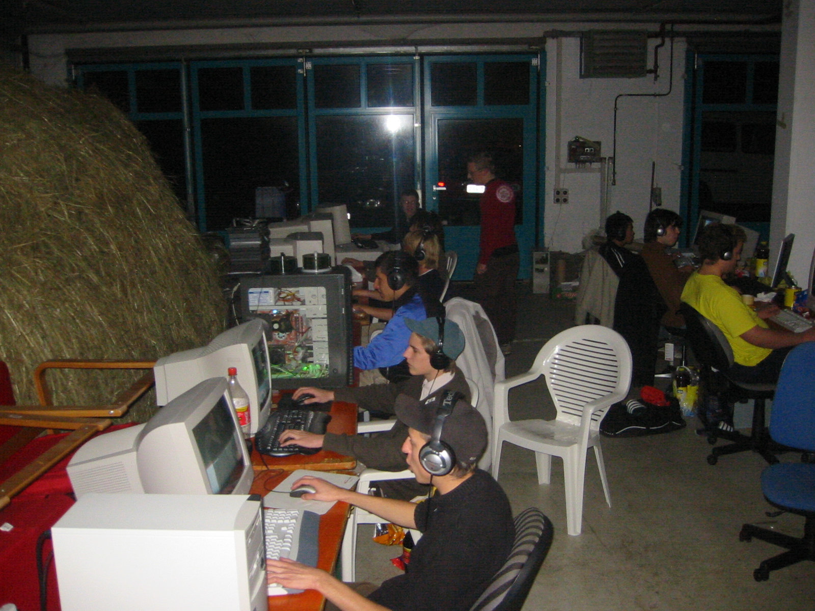 2004-10-15 - skV Clan-LAN - 042