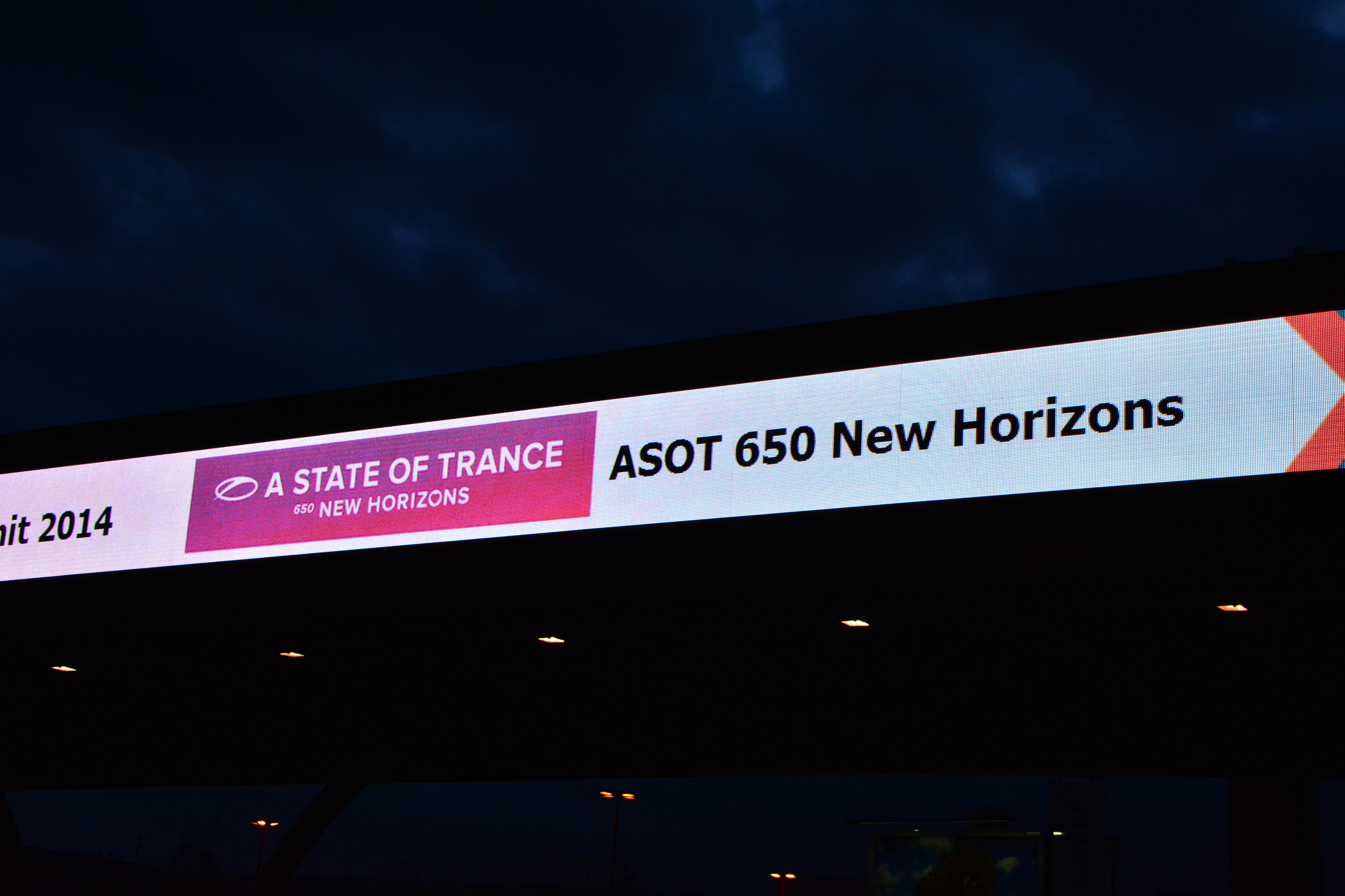 2014-02-15 - A State Of Trance 650 New Horizon Utrecht - 007