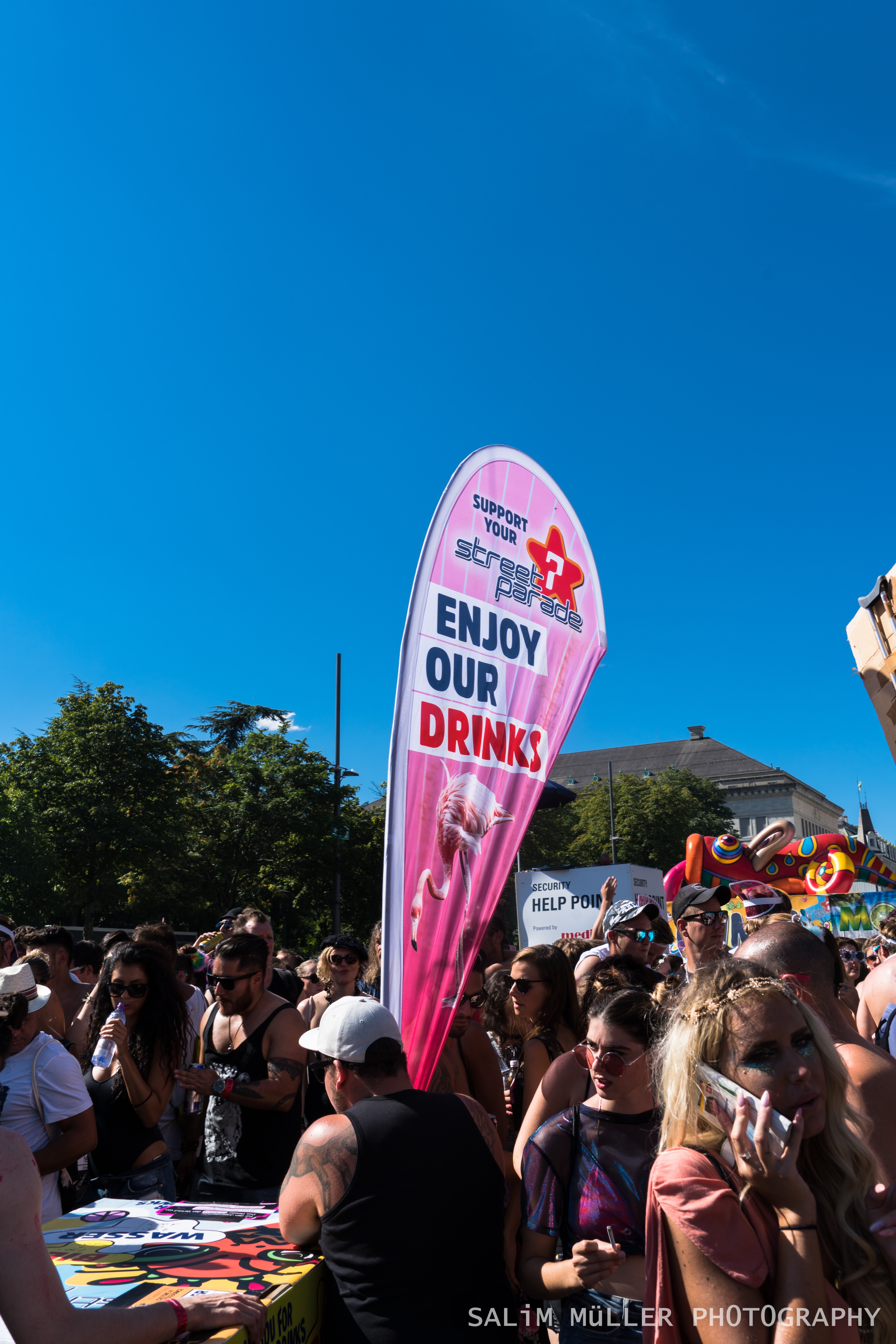 Street Parade 2018 - Crowd, Stages and Still-Life - 066