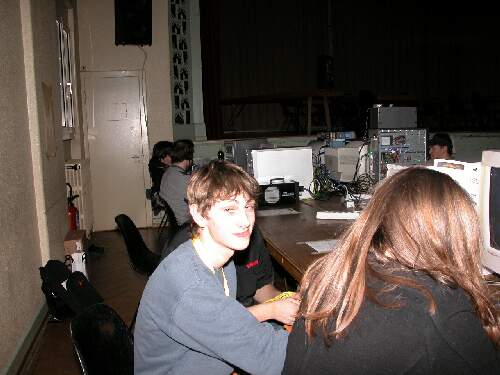 2004-02-13 - Fire-LAN - 003