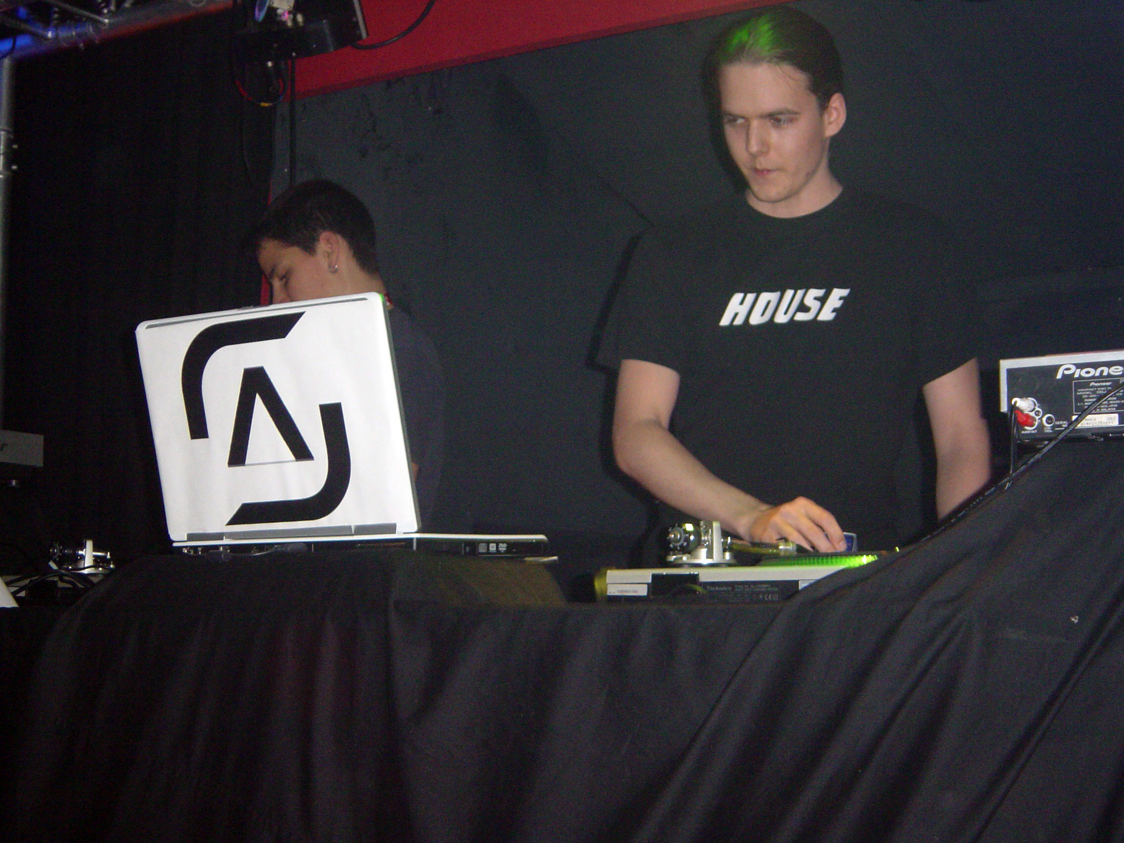 2006-01-21 - House Anthems - 004