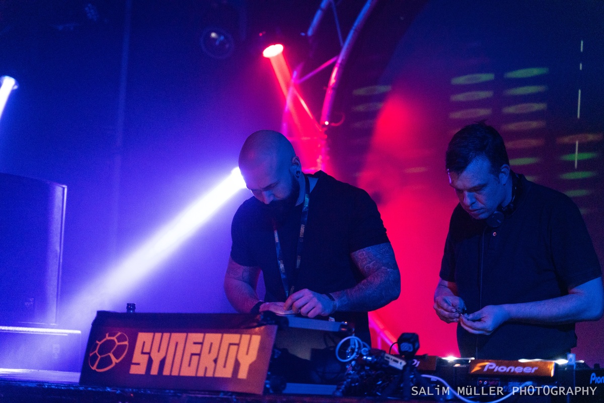 SYNERGY at Alte Kaserne with Richard Durand & Woody Van Eyden - 100