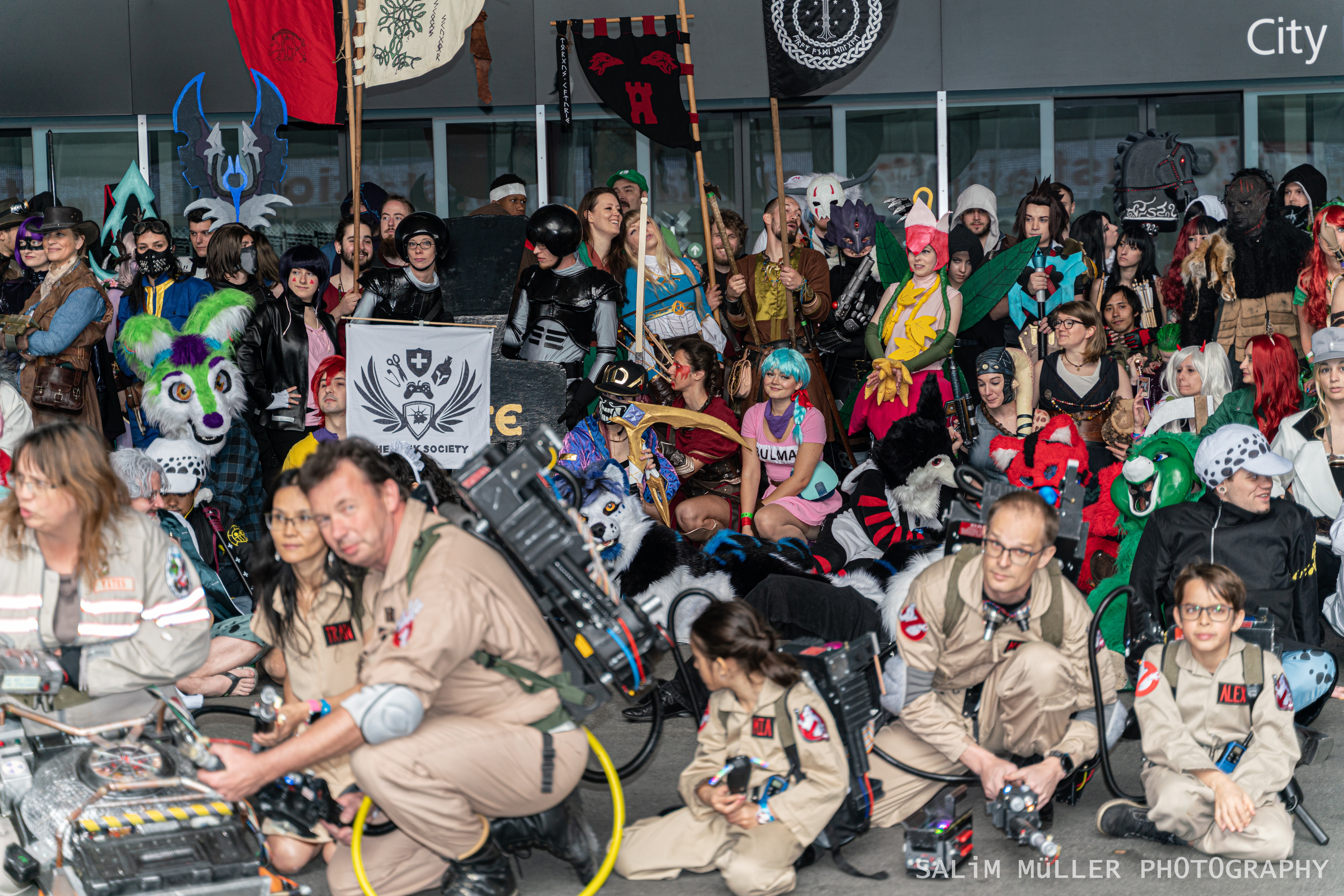 Fantasy Basel 2019 - SA - Cosplay Gruppenfoto - 050