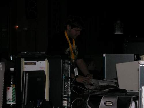 2004-02-13 - Fire-LAN - 031