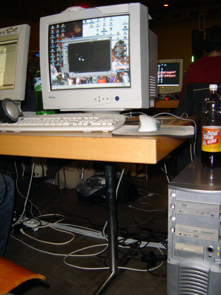 2002-12-20 - sLANp V - 008