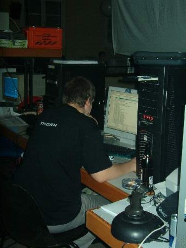 2004-02-13 - Fire-LAN - 057