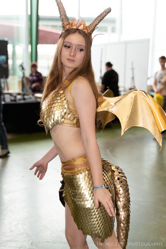 Fantasy Basel 2019 - Sonntag - Cosplay (unedited dupe) - 027