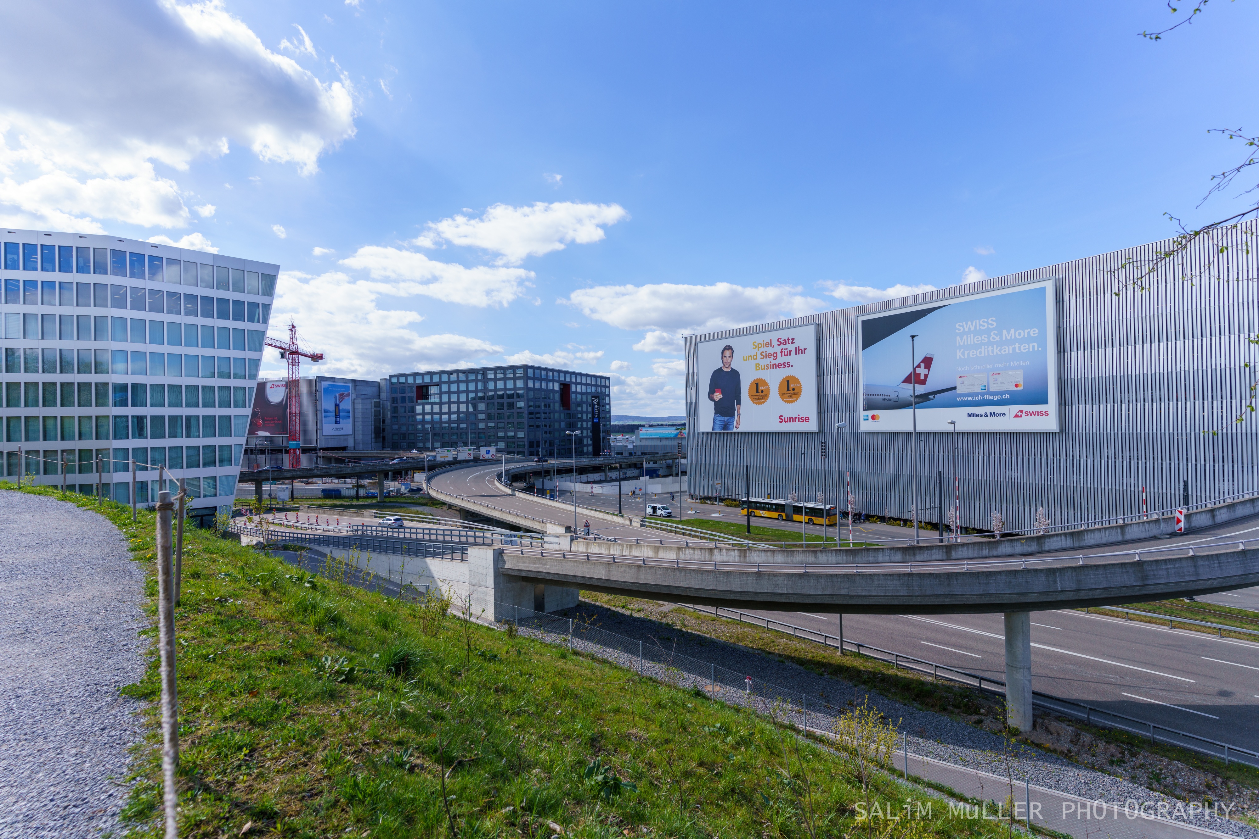 Spaziergang rundum The Circle at Zurich Airport - 010