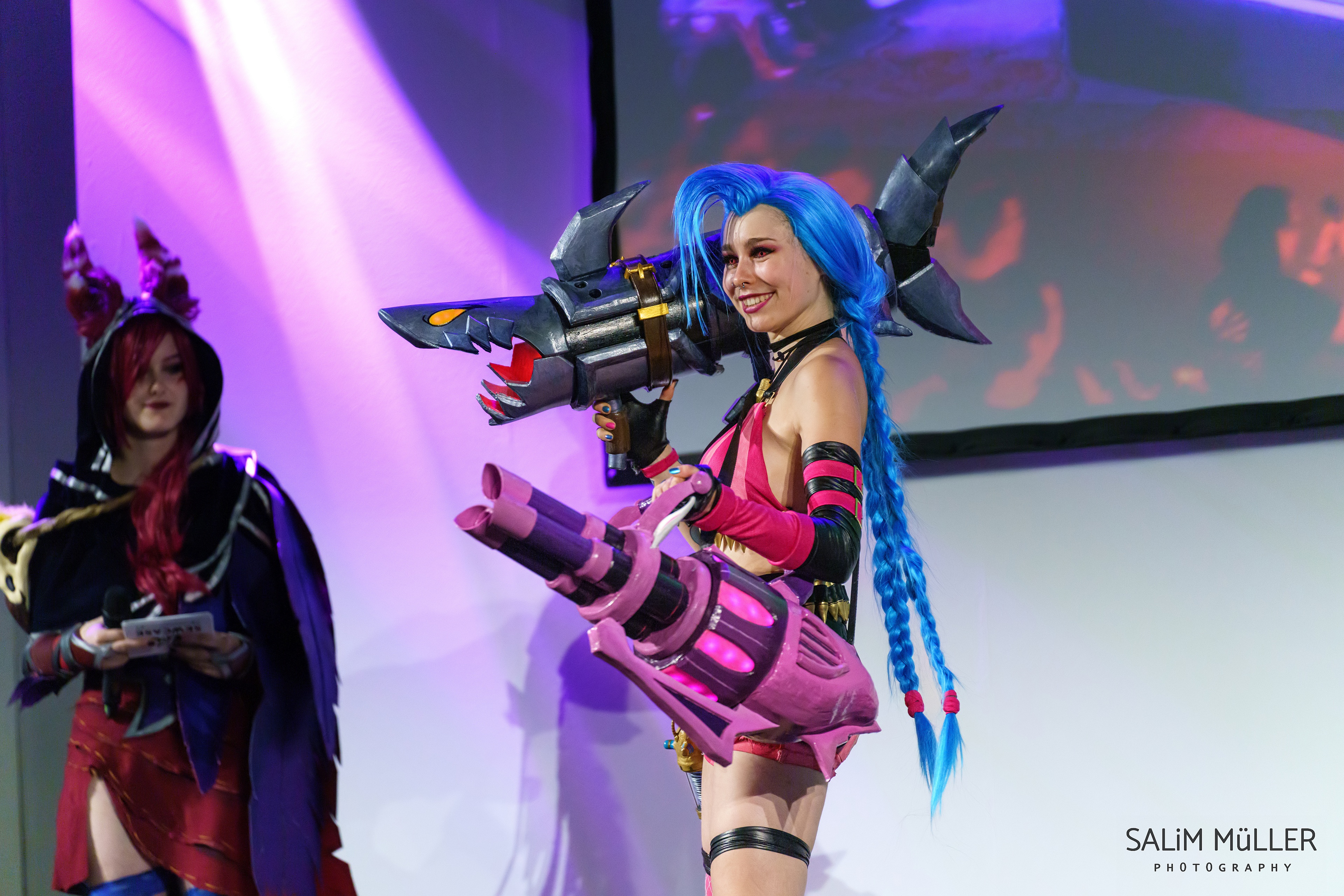 Gamescom 2022 - Day 1 - Sewcase LoL Cosplay Catwalk - 008