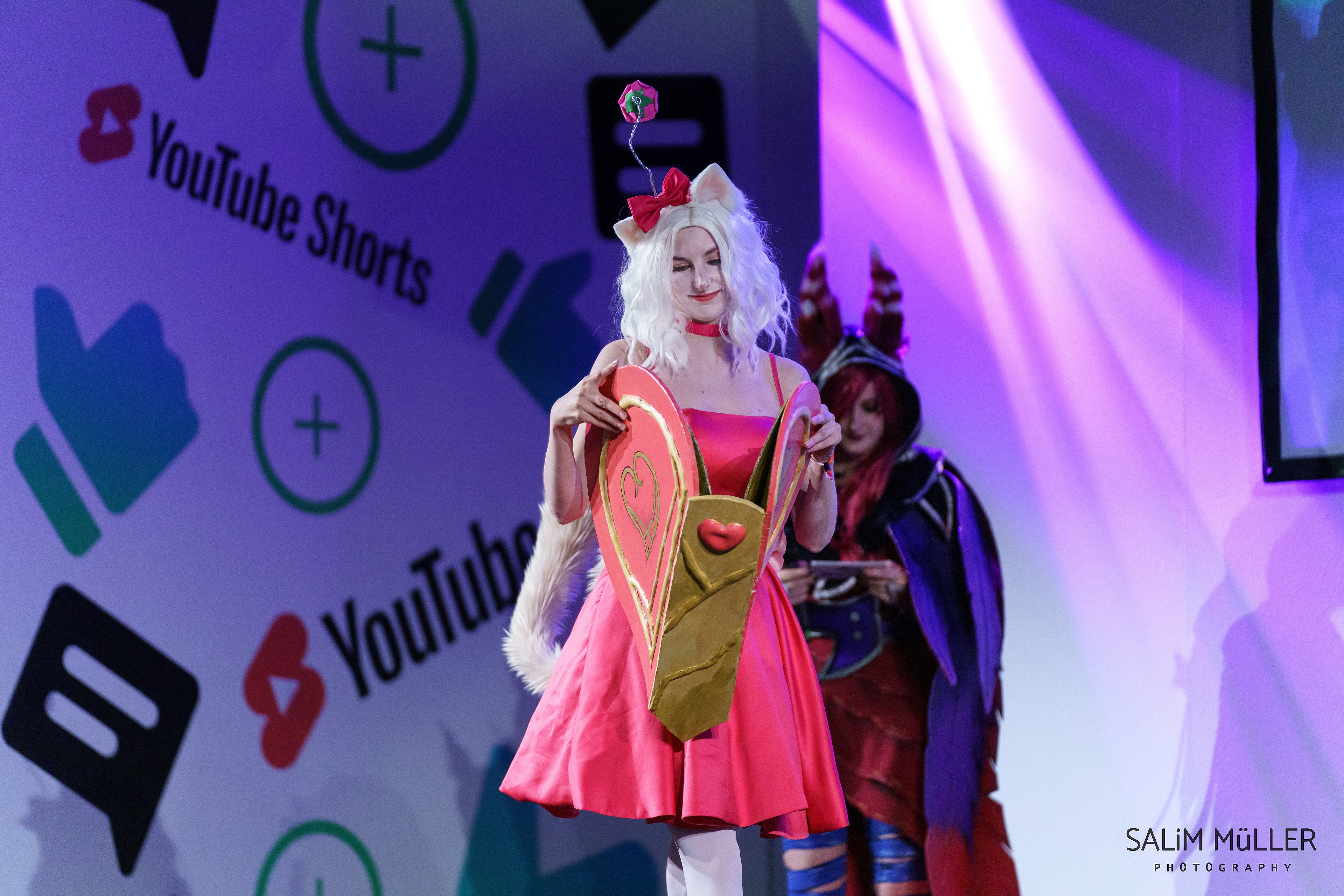 Gamescom 2022 - Day 1 - Sewcase LoL Cosplay Catwalk - 064