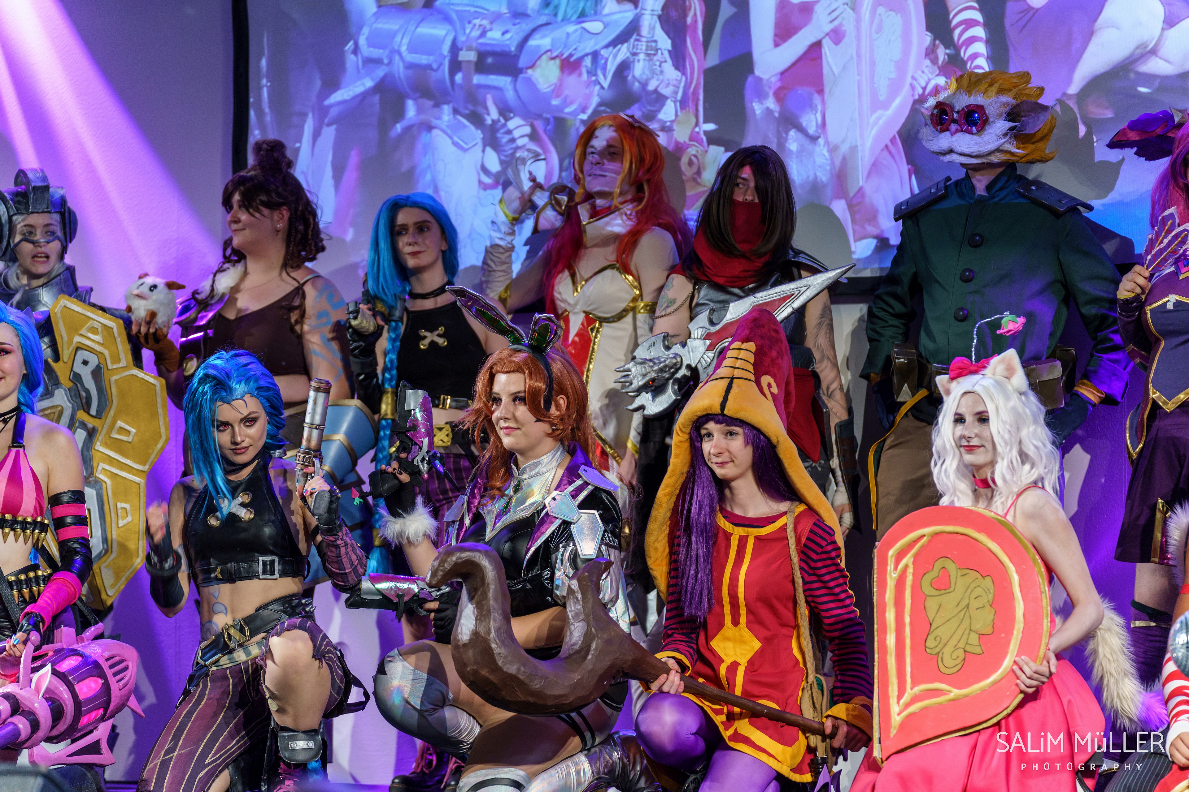 Gamescom 2022 - Day 1 - Sewcase LoL Cosplay Catwalk - 117