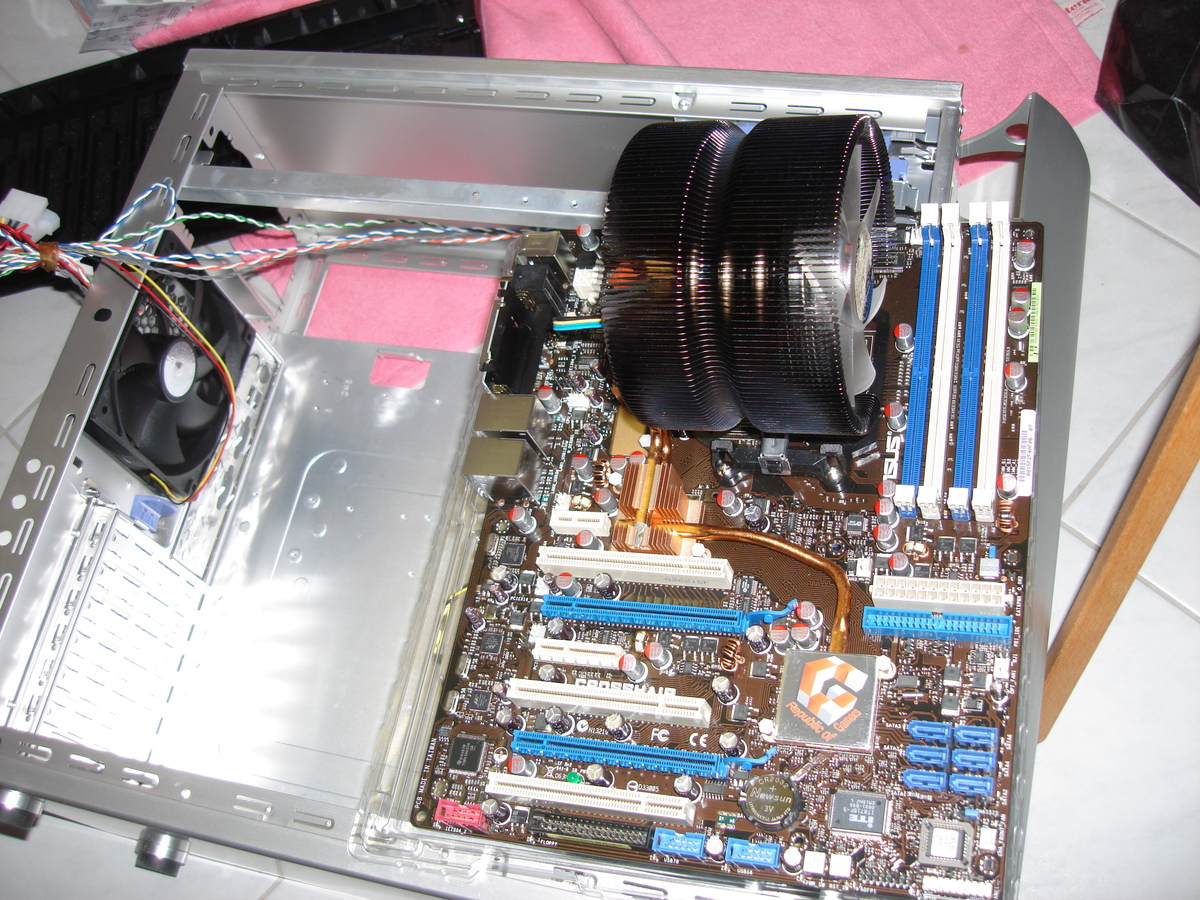 2006-12-20 - ASUS Crosshair and Geforce 8800 - 002