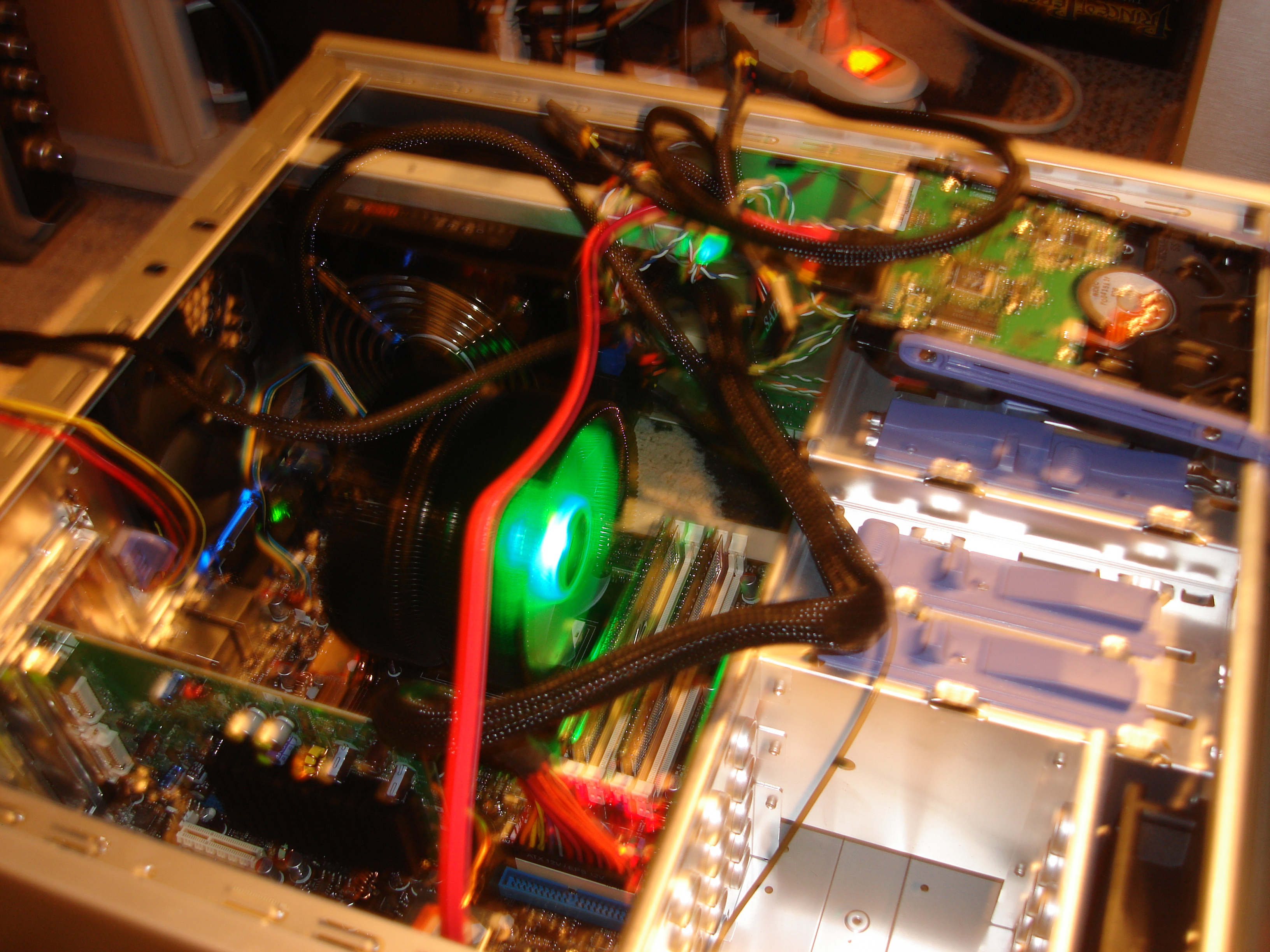 2006-12-20 - ASUS Crosshair and Geforce 8800 - 007