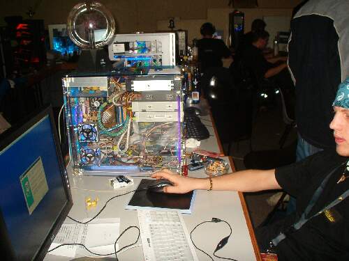 2004-02-13 - Fire-LAN - 107