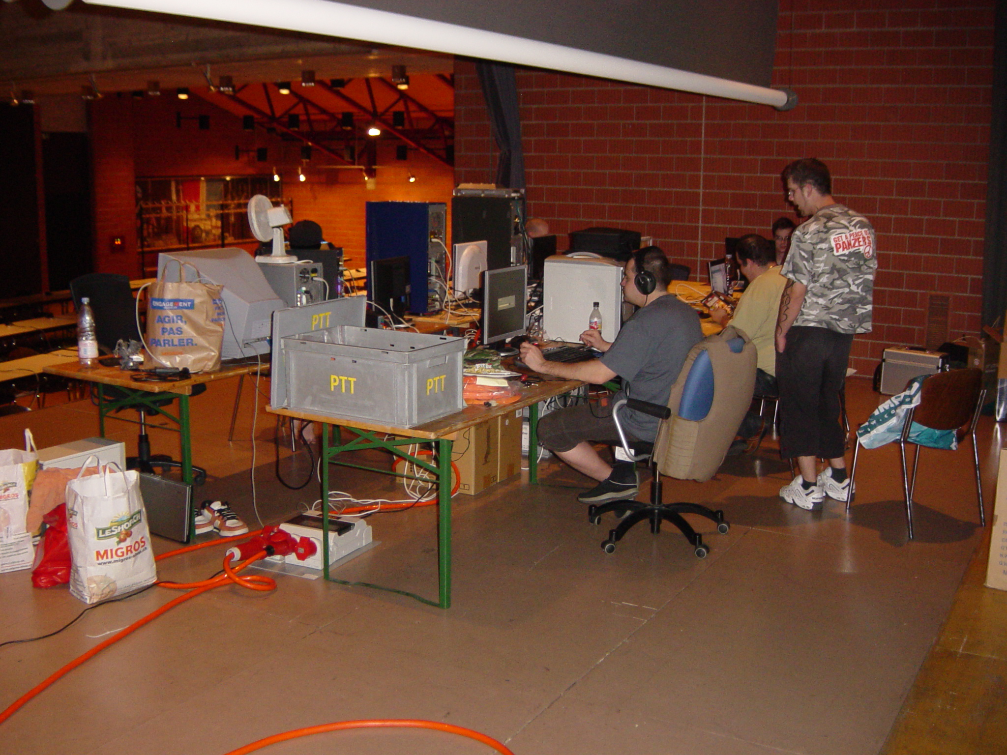 2005-06-24 - sLANp VIP - 002