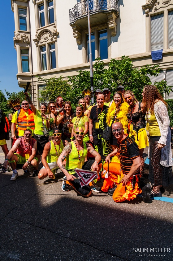 Street Parade 2025 - SYNERGY Love Mobile 2025 - Portraits, Gruppenfotos, Selfies - Part 1 - 003