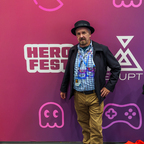 HeroFest 2025 - Friends and Selfies - 002