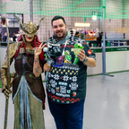 HeroFest 2025 - Friends and Selfies - 012