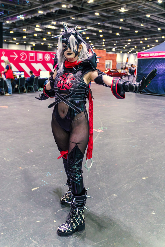 MCM London October 2025 - Cosplay Portraits (barnis_yoshi_artwork) - 059