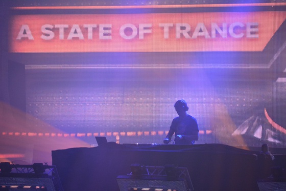 2014-02-15 - A State Of Trance 650 New Horizon Utrecht - 021