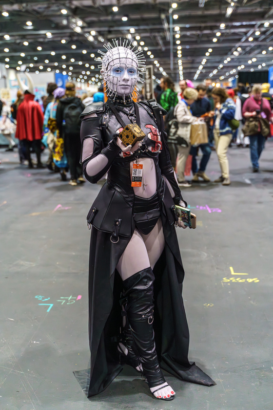 MCM London October 2025 - Cosplay Portraits (barnis_yoshi_artwork) - 012