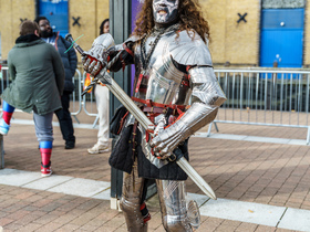 MCM London October 2025 - Cosplay Portraits (barnis_yoshi_artwork) - 003