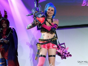 Gamescom 2022 - Day 1 - Sewcase LoL Cosplay Catwalk - 009