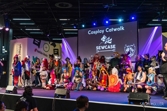Gamescom 2022 - Day 1 - Sewcase LoL Cosplay Catwalk - 130
