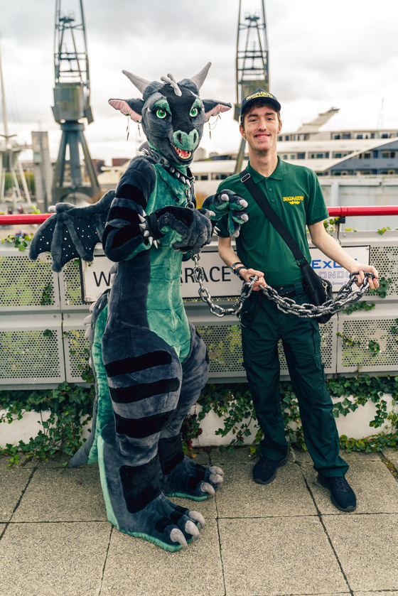 MCM London October 2025 - Cosplay Portraits (barnis_yoshi_artwork) - 020