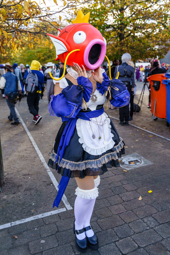MCM London October 2025 - Cosplay Portraits (barnis_yoshi_artwork) - 022