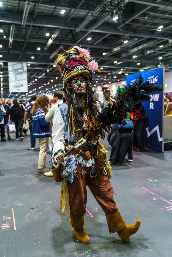 MCM London October 2025 - Cosplay Portraits (barnis_yoshi_artwork) - 010