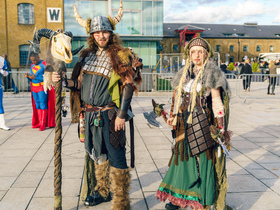 MCM London October 2025 - Cosplay Portraits (barnis_yoshi_artwork) - 005