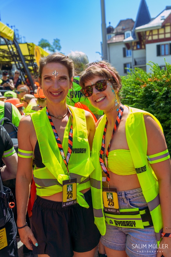 Street Parade 2025 - SYNERGY Love Mobile 2025 - Portraits, Gruppenfotos, Selfies - Part 1 - 007