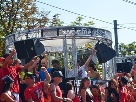 2012-08-11 - Street Parade 2012 - 003