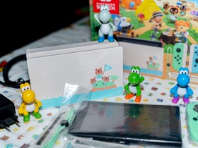 Nintendo Switch Animal Crossing New Horizons Edition Unboxing - 006