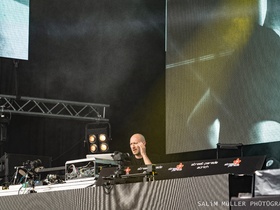 Street Parade 2018 - Crowd, Stages and Still-Life - 007