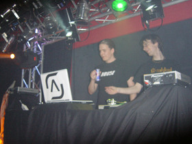 2006-01-21 - House Anthems - 006